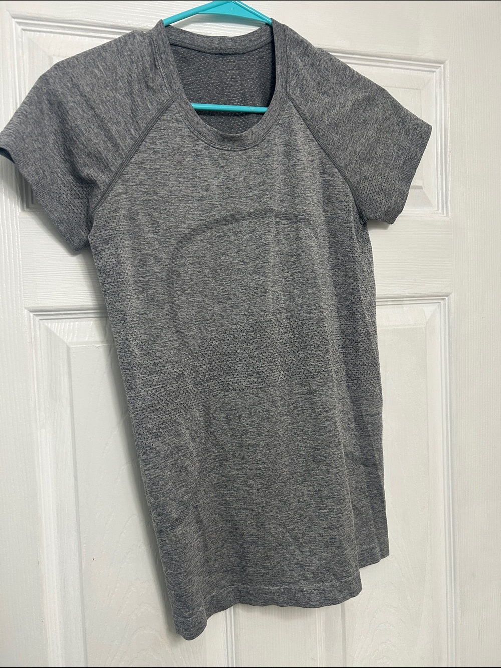 lululemon athletica Women's Heather Gray Short-Sleeve Active Tee